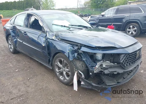 2024 Honda Accord Ex z USA, uszkodzony, nr VIN 1HGCY1F36RA001174